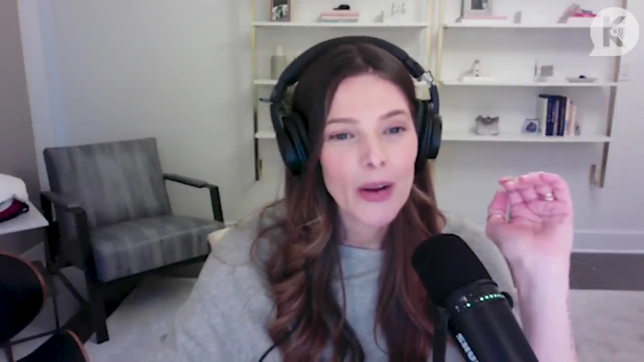 Ashley-Greene-dot-nl_TheTwilightEffect-TwihardForeverFandom1784.jpg Ashley-Greene-dot-nl_TheTwilightEffect-TwihardForeverFandom1784.jpg