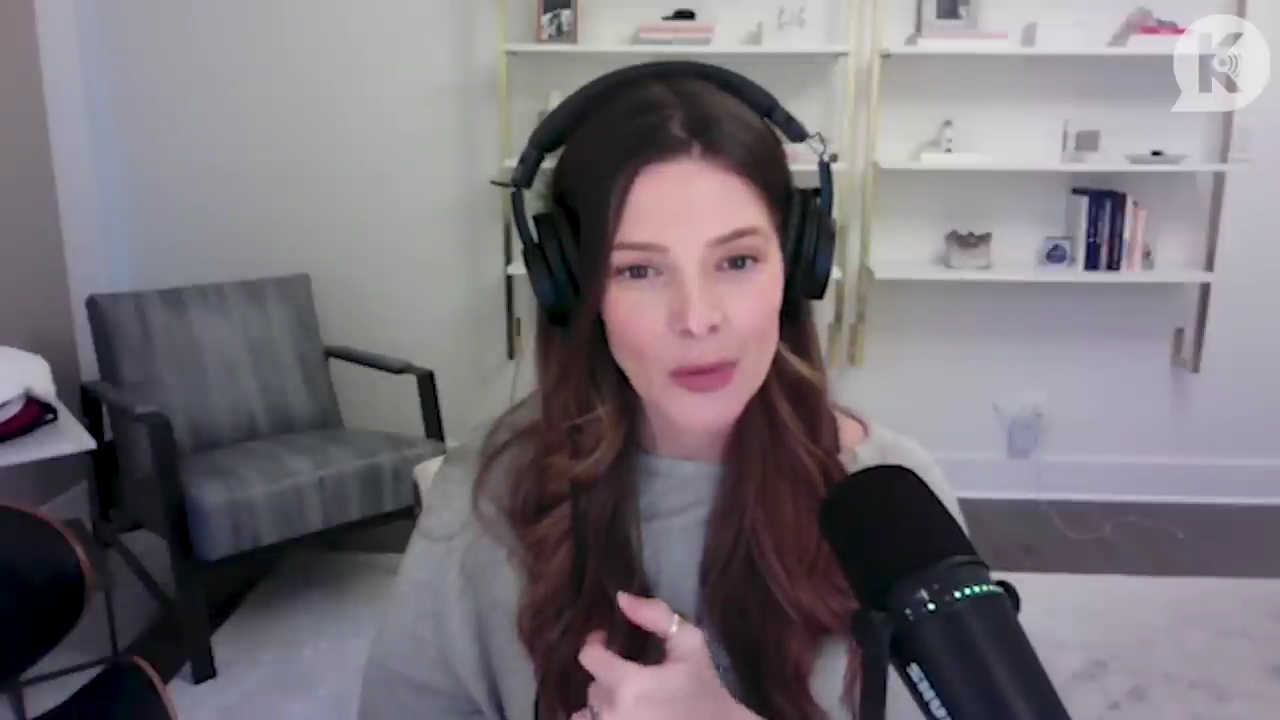 Ashley-Greene-dot-nl_TheTwilightEffect-TwihardForeverFandom1835.jpg Ashley-Greene-dot-nl_TheTwilightEffect-TwihardForeverFandom1835.jpg