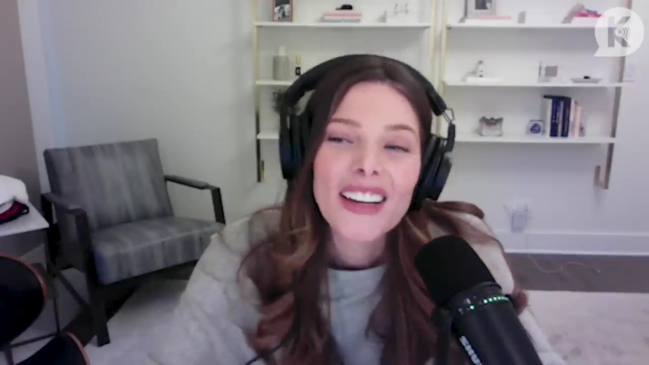Ashley-Greene-dot-nl_TheTwilightEffect-TwihardForeverFandom1902.jpg