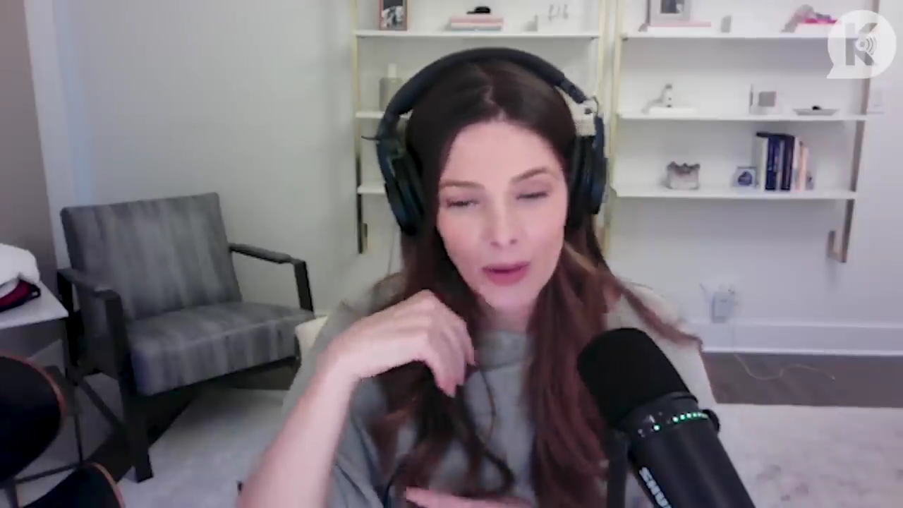 Ashley-Greene-dot-nl_TheTwilightEffect-TwihardForeverFandom2080.jpg Ashley-Greene-dot-nl_TheTwilightEffect-TwihardForeverFandom2080.jpg