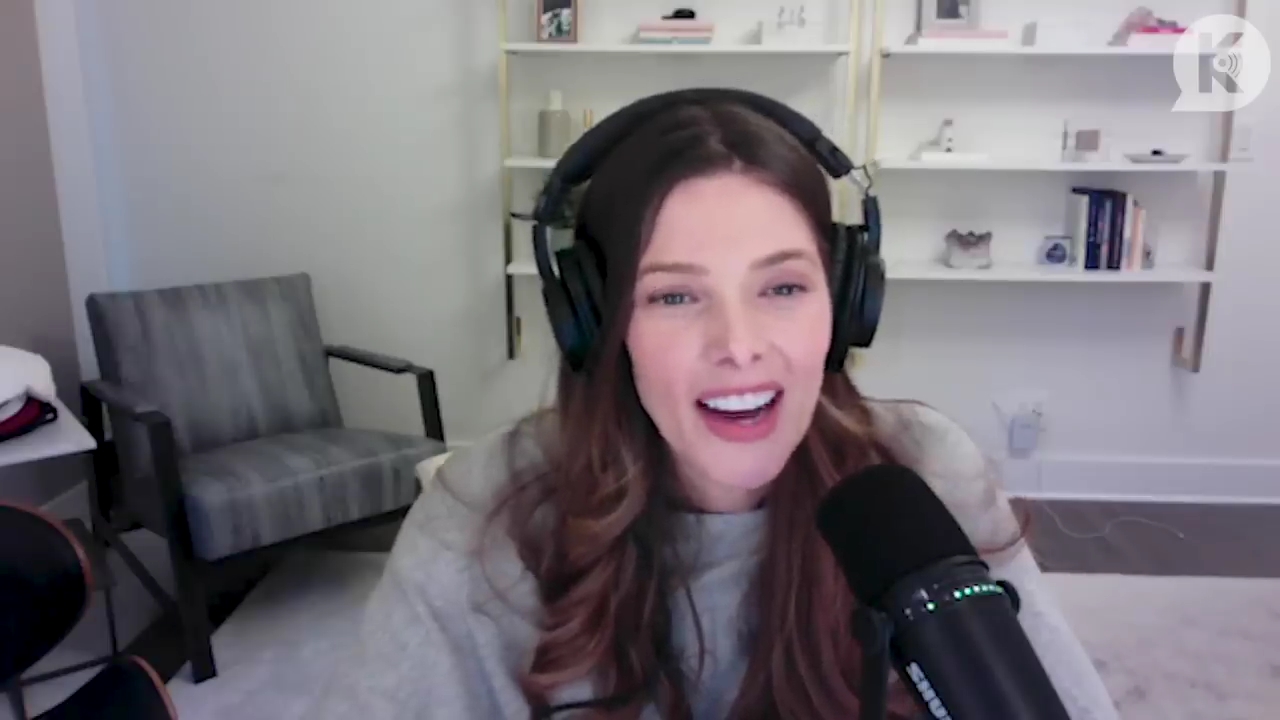 Ashley-Greene-dot-nl_TheTwilightEffect-TwihardForeverFandom2118.jpg Ashley-Greene-dot-nl_TheTwilightEffect-TwihardForeverFandom2118.jpg