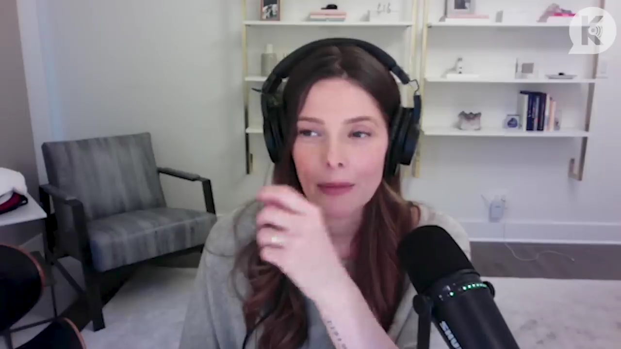 Ashley-Greene-dot-nl_TheTwilightEffect-TwihardForeverFandom2419.jpg Ashley-Greene-dot-nl_TheTwilightEffect-TwihardForeverFandom2419.jpg