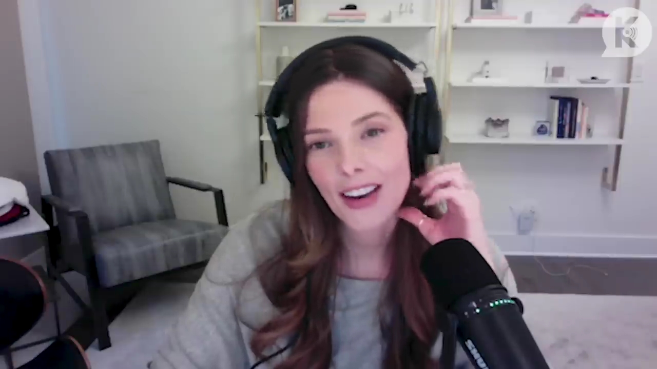 Ashley-Greene-dot-nl_TheTwilightEffect-TwihardForeverFandom2540.jpg Ashley-Greene-dot-nl_TheTwilightEffect-TwihardForeverFandom2540.jpg