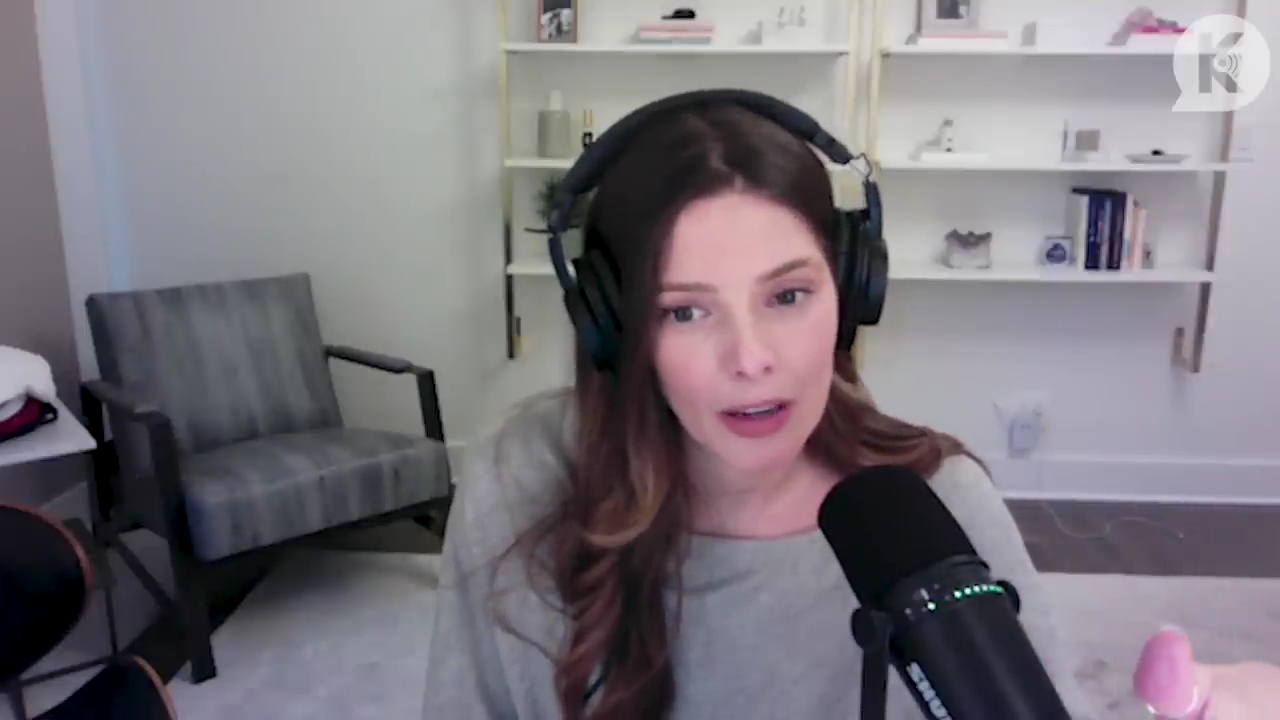 Ashley-Greene-dot-nl_TheTwilightEffect-TwihardForeverFandom2604.jpg Ashley-Greene-dot-nl_TheTwilightEffect-TwihardForeverFandom2604.jpg