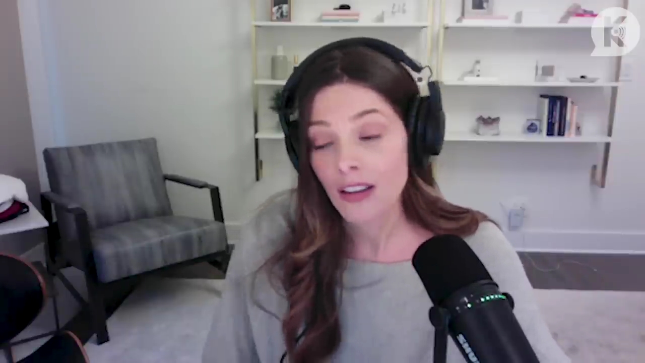 Ashley-Greene-dot-nl_TheTwilightEffect-TwihardForeverFandom2609.jpg Ashley-Greene-dot-nl_TheTwilightEffect-TwihardForeverFandom2609.jpg