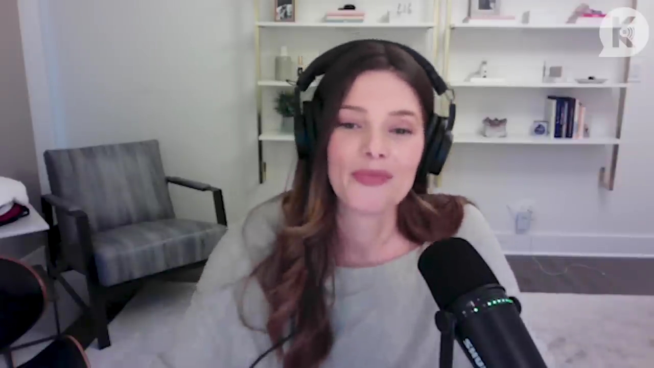 Ashley-Greene-dot-nl_TheTwilightEffect-TwihardForeverFandom2610.jpg Ashley-Greene-dot-nl_TheTwilightEffect-TwihardForeverFandom2610.jpg