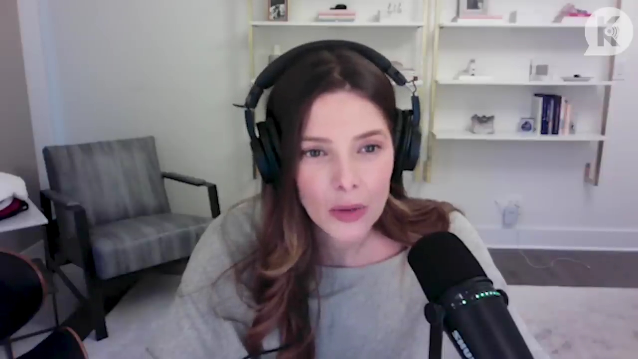 Ashley-Greene-dot-nl_TheTwilightEffect-TwihardForeverFandom2623.jpg Ashley-Greene-dot-nl_TheTwilightEffect-TwihardForeverFandom2623.jpg