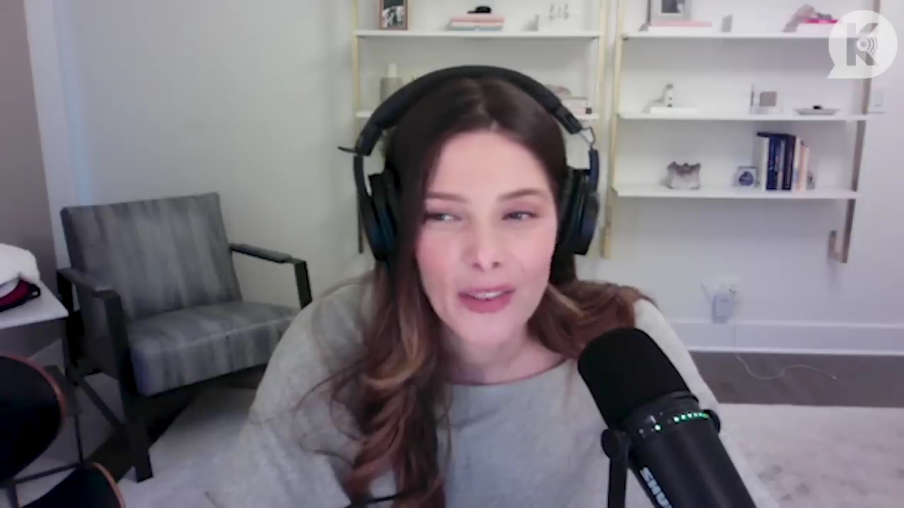 Ashley-Greene-dot-nl_TheTwilightEffect-TwihardForeverFandom2627.jpg Ashley-Greene-dot-nl_TheTwilightEffect-TwihardForeverFandom2627.jpg