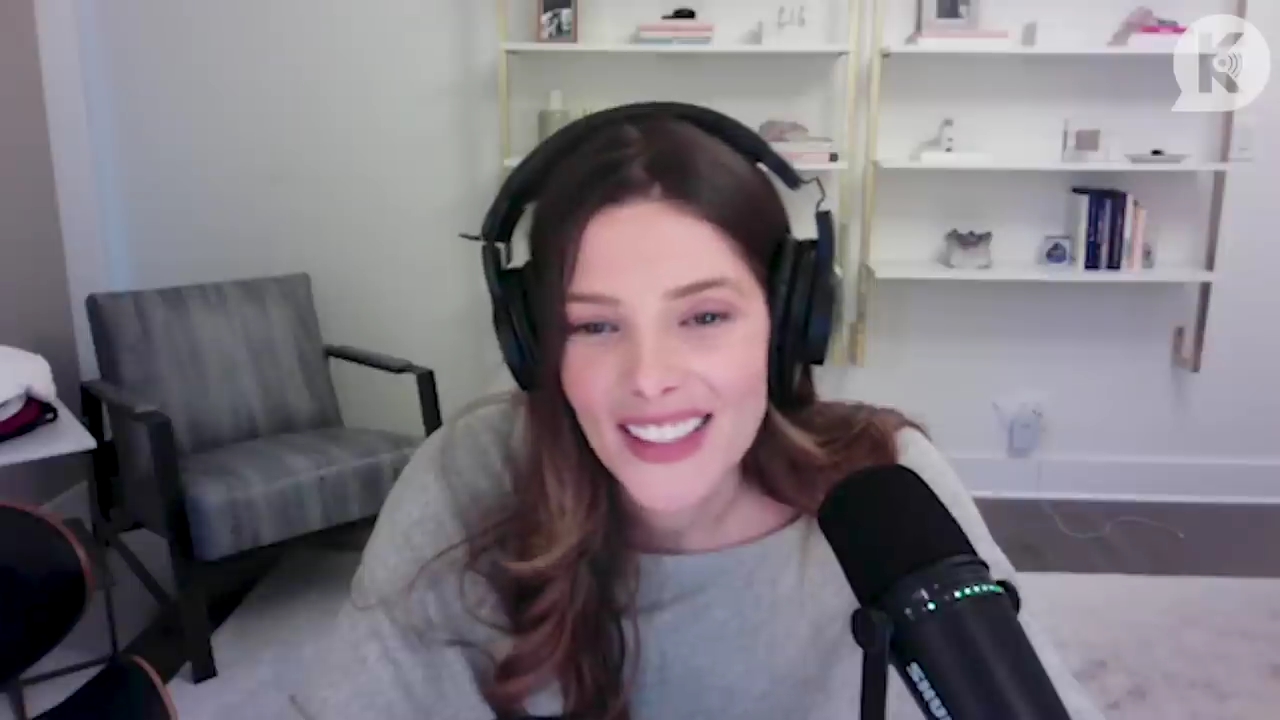 Ashley-Greene-dot-nl_TheTwilightEffect-TwihardForeverFandom2629.jpg Ashley-Greene-dot-nl_TheTwilightEffect-TwihardForeverFandom2629.jpg