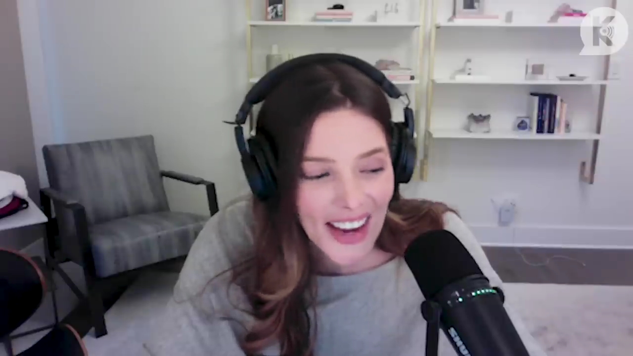 Ashley-Greene-dot-nl_TheTwilightEffect-TwihardForeverFandom2630.jpg Ashley-Greene-dot-nl_TheTwilightEffect-TwihardForeverFandom2630.jpg