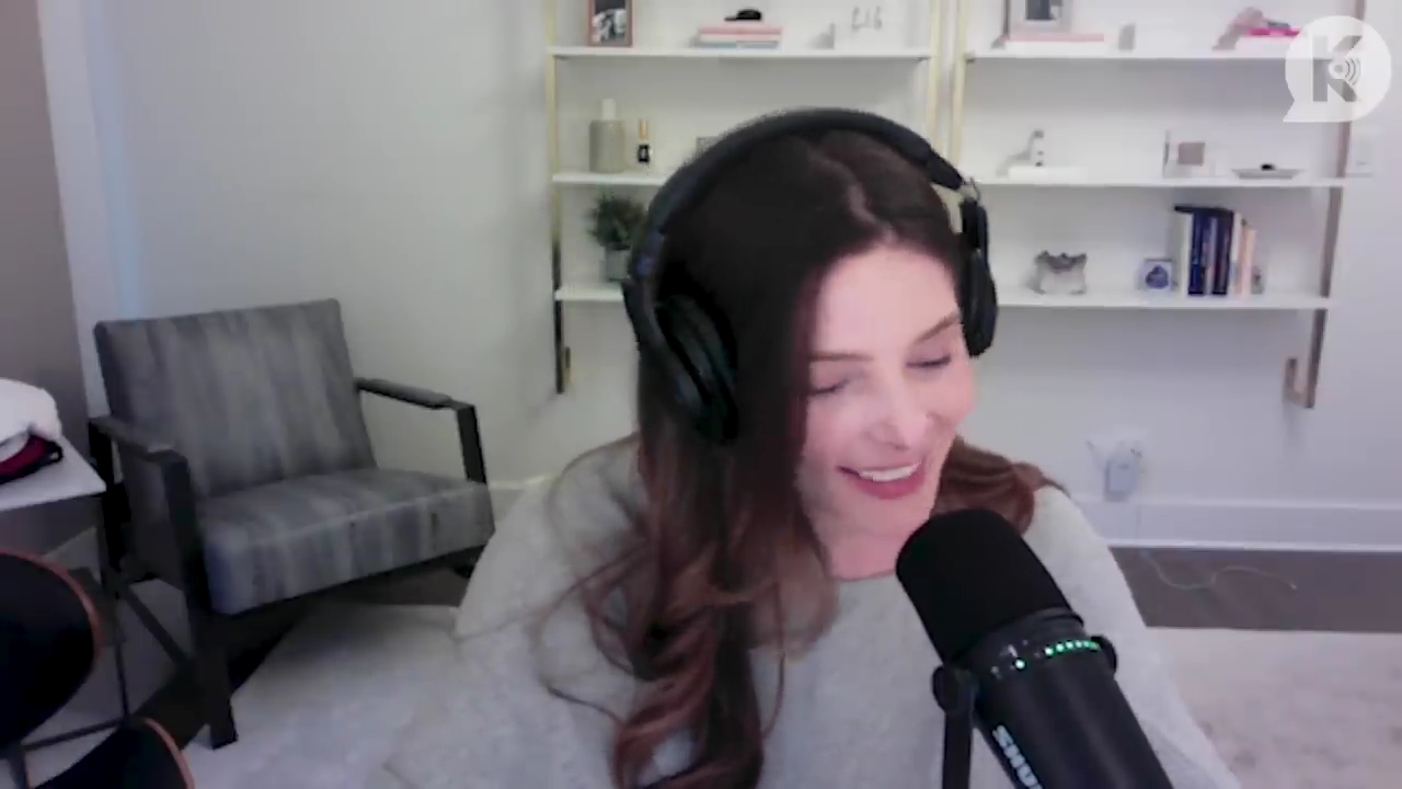 Ashley-Greene-dot-nl_TheTwilightEffect-TwihardForeverFandom2634.jpg Ashley-Greene-dot-nl_TheTwilightEffect-TwihardForeverFandom2634.jpg