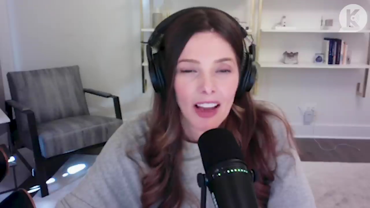 Ashley-Greene-dot-nl_TheTwilightEffect-TwihardForeverFandom2656.jpg Ashley-Greene-dot-nl_TheTwilightEffect-TwihardForeverFandom2656.jpg