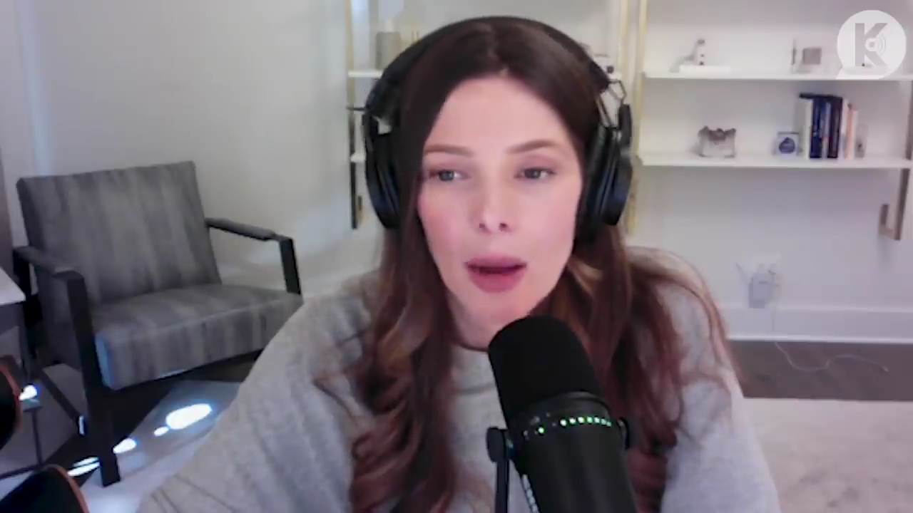 Ashley-Greene-dot-nl_TheTwilightEffect-TwihardForeverFandom2657.jpg Ashley-Greene-dot-nl_TheTwilightEffect-TwihardForeverFandom2657.jpg