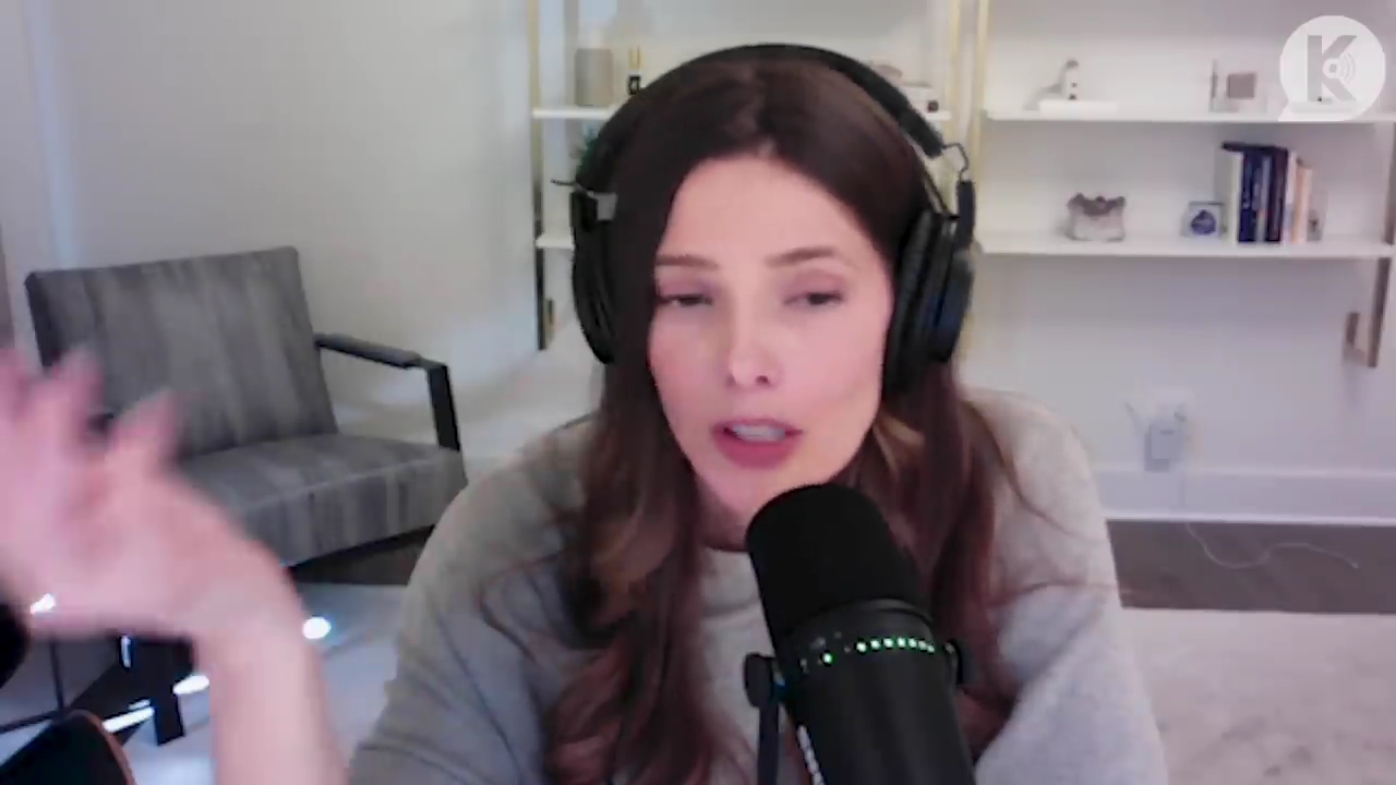 Ashley-Greene-dot-nl_TheTwilightEffect-TwihardForeverFandom2713.jpg Ashley-Greene-dot-nl_TheTwilightEffect-TwihardForeverFandom2713.jpg