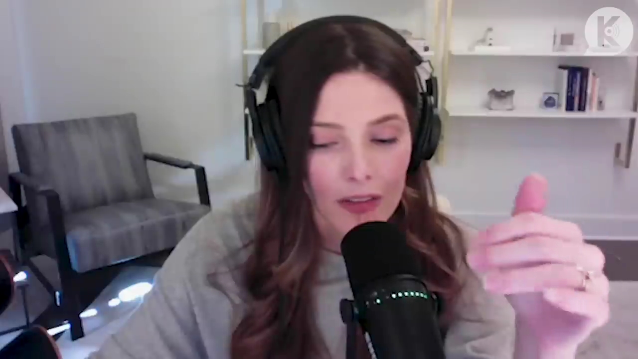 Ashley-Greene-dot-nl_TheTwilightEffect-TwihardForeverFandom2744.jpg Ashley-Greene-dot-nl_TheTwilightEffect-TwihardForeverFandom2744.jpg