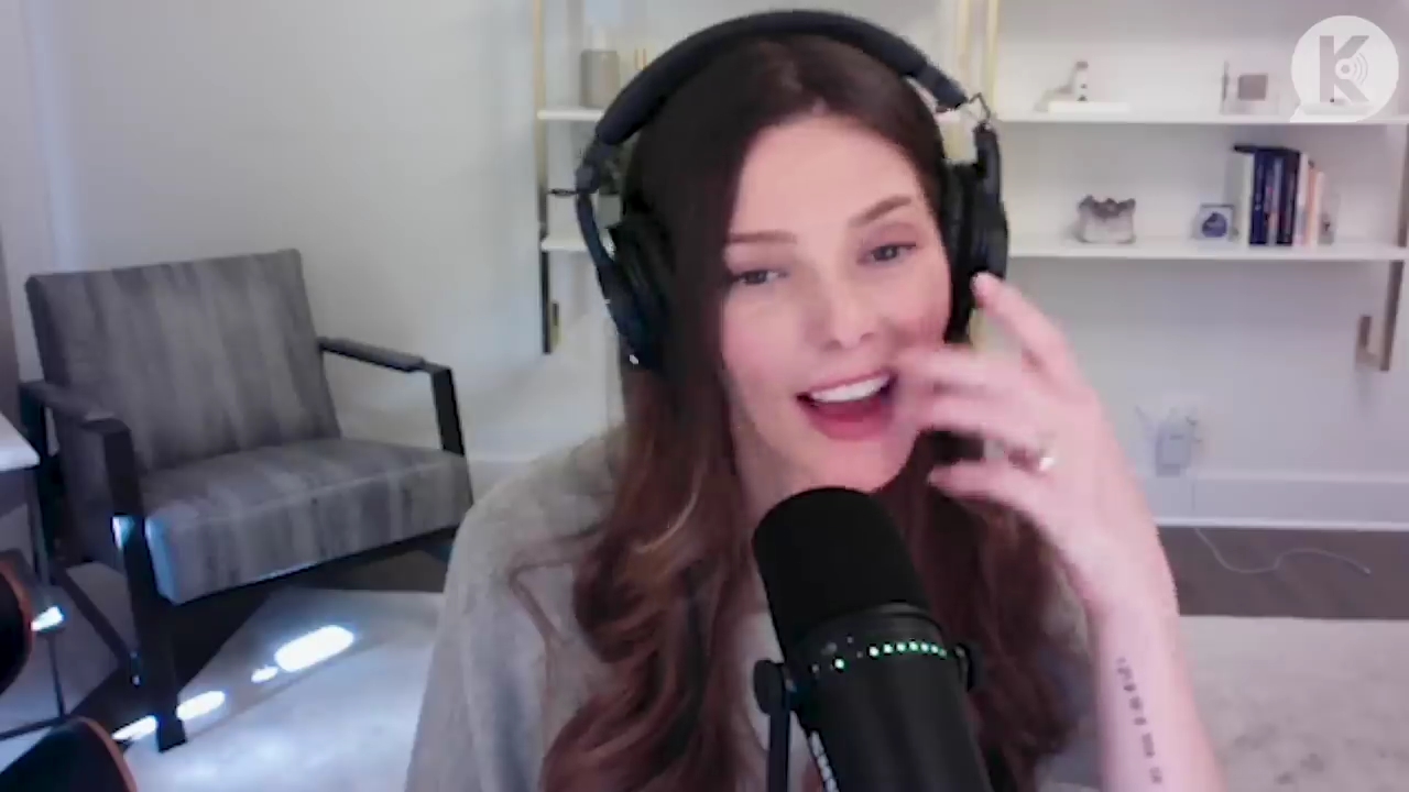 Ashley-Greene-dot-nl_TheTwilightEffect-TwihardForeverFandom2885.jpg Ashley-Greene-dot-nl_TheTwilightEffect-TwihardForeverFandom2885.jpg