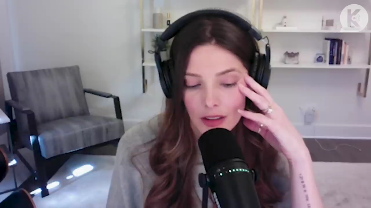 Ashley-Greene-dot-nl_TheTwilightEffect-TwihardForeverFandom2895.jpg Ashley-Greene-dot-nl_TheTwilightEffect-TwihardForeverFandom2895.jpg