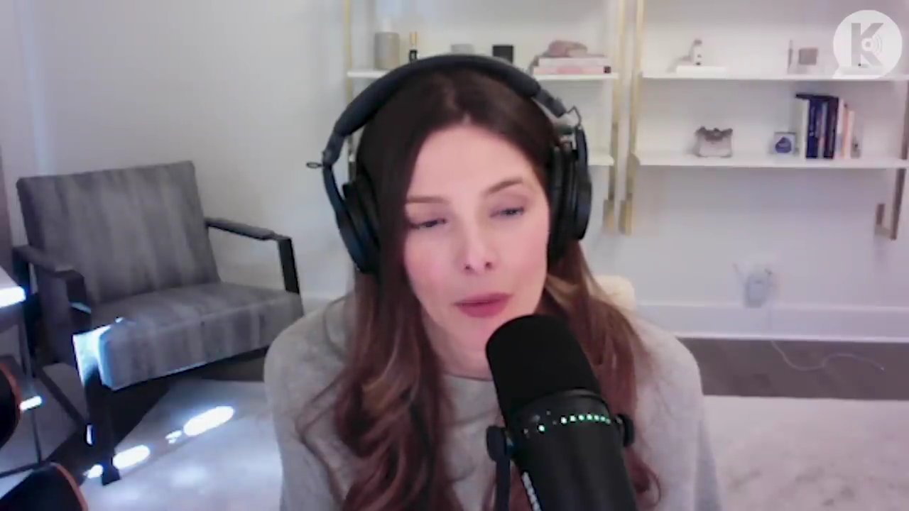 Ashley-Greene-dot-nl_TheTwilightEffect-TwihardForeverFandom3042.jpg