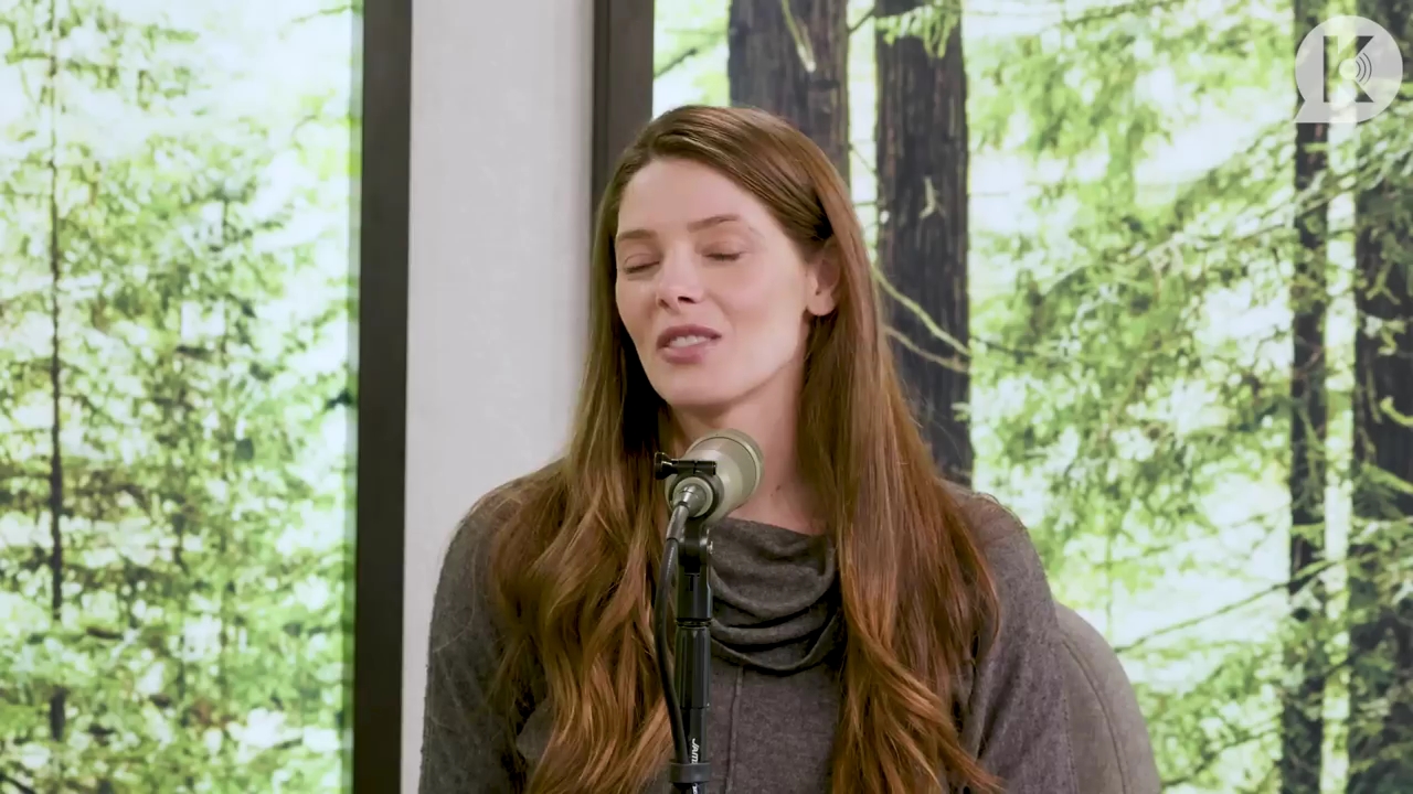 Ashley-Greene-dot-nl_TheTwilightEffect-TwilightCostumeDesignerWendyChuck0051.jpg Ashley-Greene-dot-nl_TheTwilightEffect-TwilightCostumeDesignerWendyChuck0051.jpg