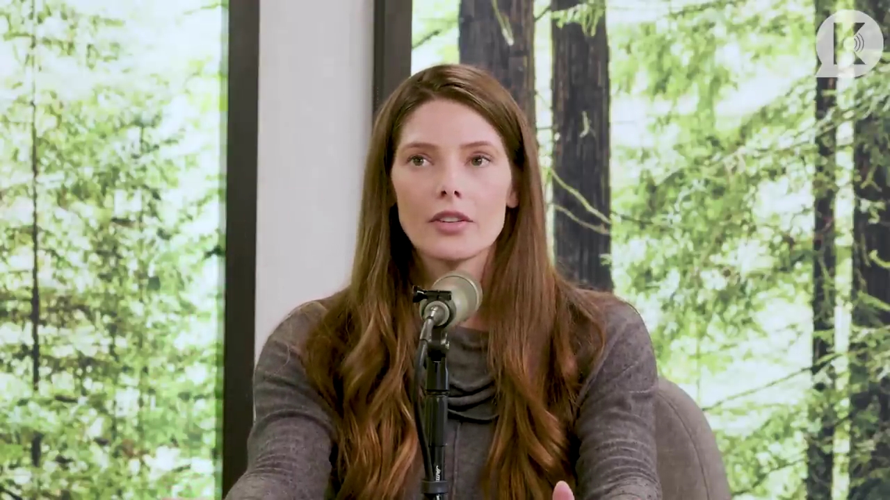 Ashley-Greene-dot-nl_TheTwilightEffect-TwilightCostumeDesignerWendyChuck0201.jpg Ashley-Greene-dot-nl_TheTwilightEffect-TwilightCostumeDesignerWendyChuck0201.jpg