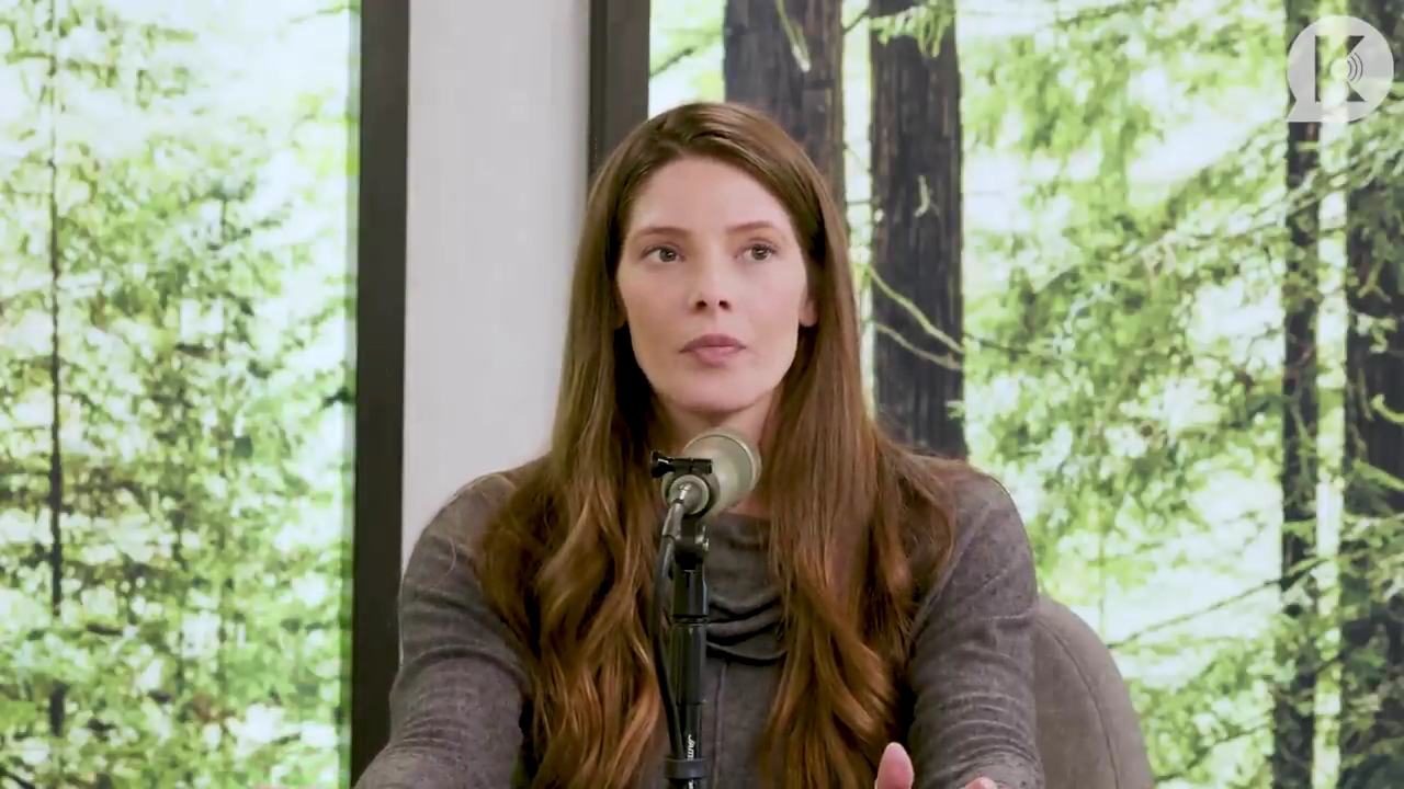 Ashley-Greene-dot-nl_TheTwilightEffect-TwilightCostumeDesignerWendyChuck0202.jpg Ashley-Greene-dot-nl_TheTwilightEffect-TwilightCostumeDesignerWendyChuck0202.jpg