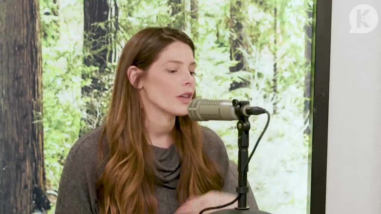 Ashley-Greene-dot-nl_TheTwilightEffect-TwilightCostumeDesignerWendyChuck0530.jpg Ashley-Greene-dot-nl_TheTwilightEffect-TwilightCostumeDesignerWendyChuck0530.jpg