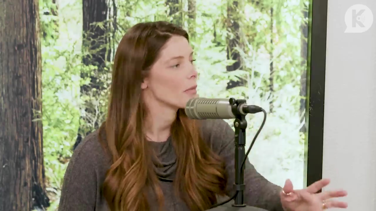 Ashley-Greene-dot-nl_TheTwilightEffect-TwilightCostumeDesignerWendyChuck0717.jpg Ashley-Greene-dot-nl_TheTwilightEffect-TwilightCostumeDesignerWendyChuck0717.jpg