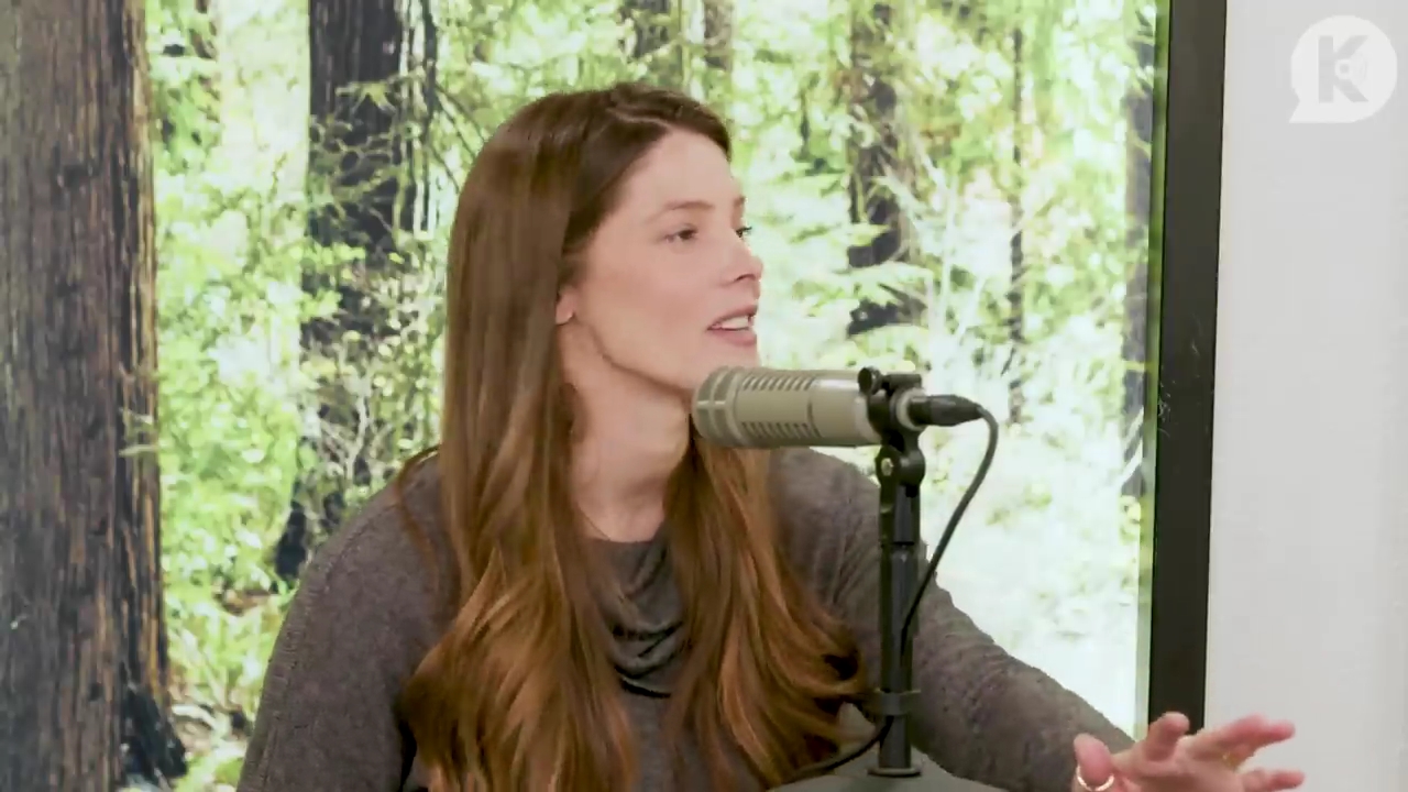 Ashley-Greene-dot-nl_TheTwilightEffect-TwilightCostumeDesignerWendyChuck0748.jpg Ashley-Greene-dot-nl_TheTwilightEffect-TwilightCostumeDesignerWendyChuck0748.jpg