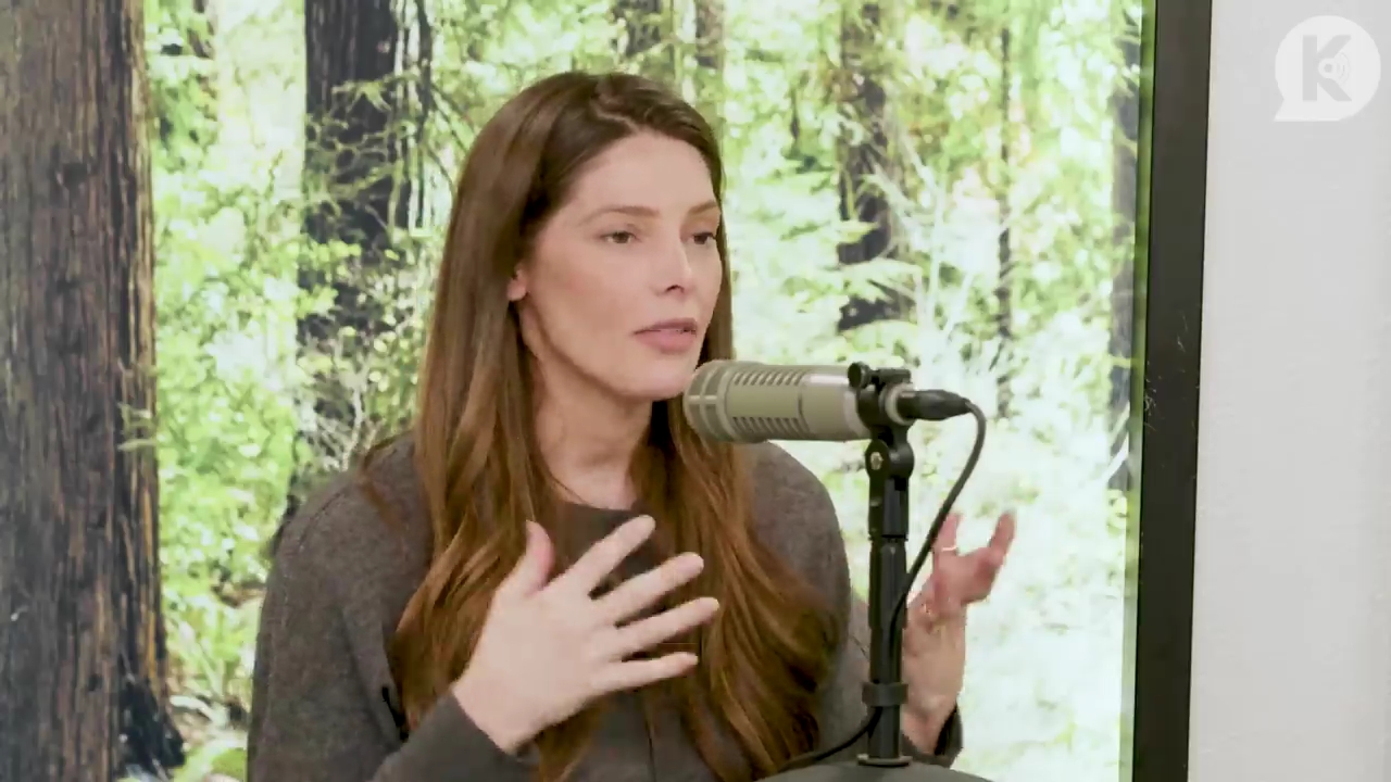 Ashley-Greene-dot-nl_TheTwilightEffect-TwilightCostumeDesignerWendyChuck0770.jpg Ashley-Greene-dot-nl_TheTwilightEffect-TwilightCostumeDesignerWendyChuck0770.jpg