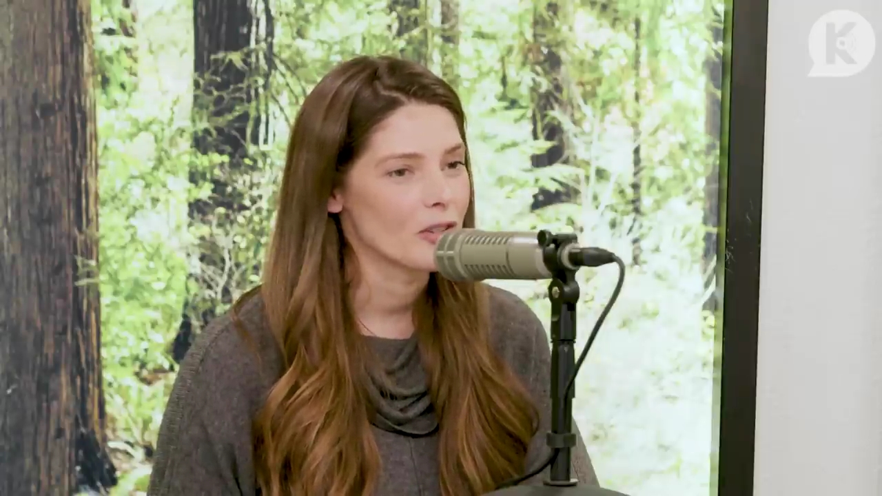 Ashley-Greene-dot-nl_TheTwilightEffect-TwilightCostumeDesignerWendyChuck0819.jpg Ashley-Greene-dot-nl_TheTwilightEffect-TwilightCostumeDesignerWendyChuck0819.jpg