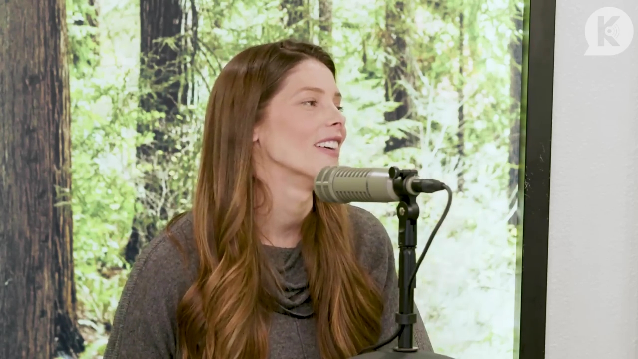 Ashley-Greene-dot-nl_TheTwilightEffect-TwilightCostumeDesignerWendyChuck0855.jpg Ashley-Greene-dot-nl_TheTwilightEffect-TwilightCostumeDesignerWendyChuck0855.jpg