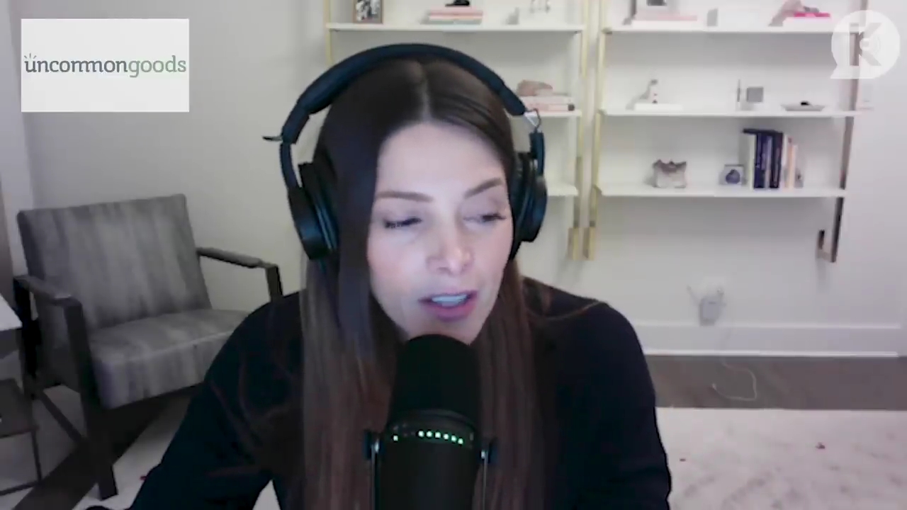 Ashley-Greene-dot-nl_TheTwilightEffect-TwilightCostumeDesignerWendyChuck0916.jpg Ashley-Greene-dot-nl_TheTwilightEffect-TwilightCostumeDesignerWendyChuck0916.jpg