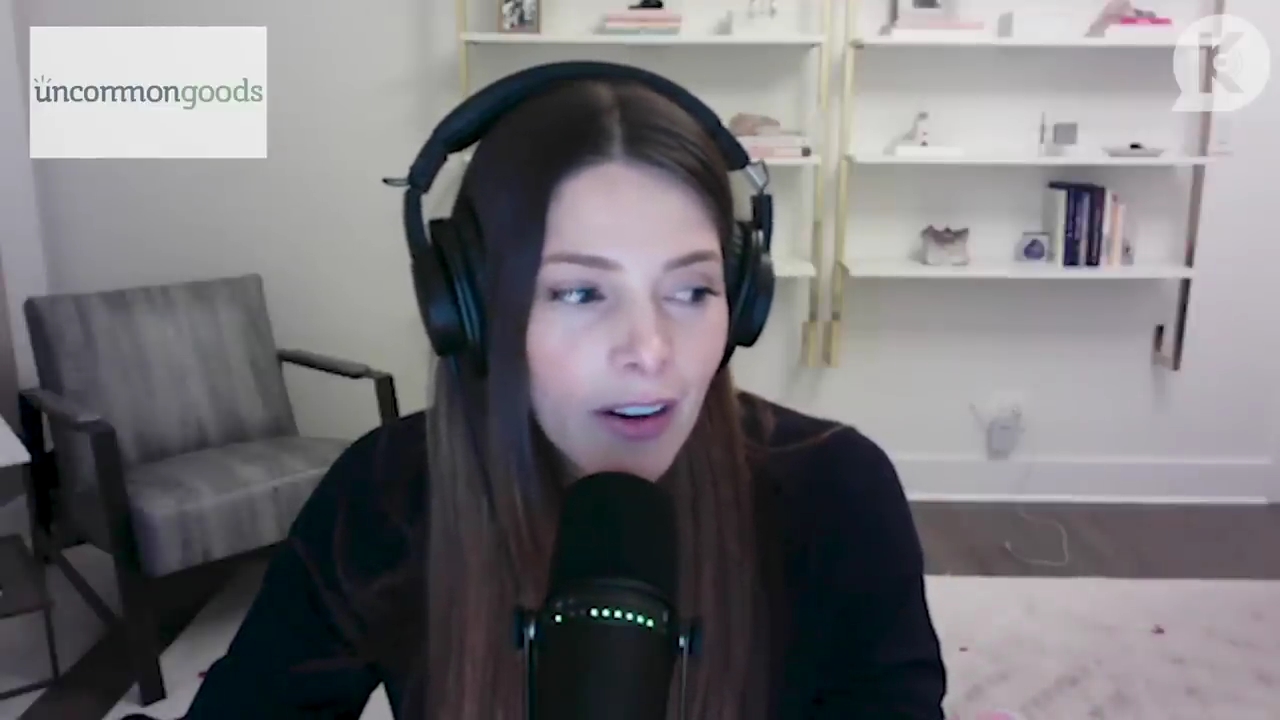 Ashley-Greene-dot-nl_TheTwilightEffect-TwilightCostumeDesignerWendyChuck0918.jpg Ashley-Greene-dot-nl_TheTwilightEffect-TwilightCostumeDesignerWendyChuck0918.jpg