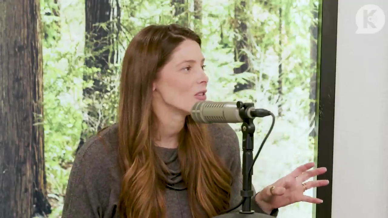 Ashley-Greene-dot-nl_TheTwilightEffect-TwilightCostumeDesignerWendyChuck1026.jpg Ashley-Greene-dot-nl_TheTwilightEffect-TwilightCostumeDesignerWendyChuck1026.jpg