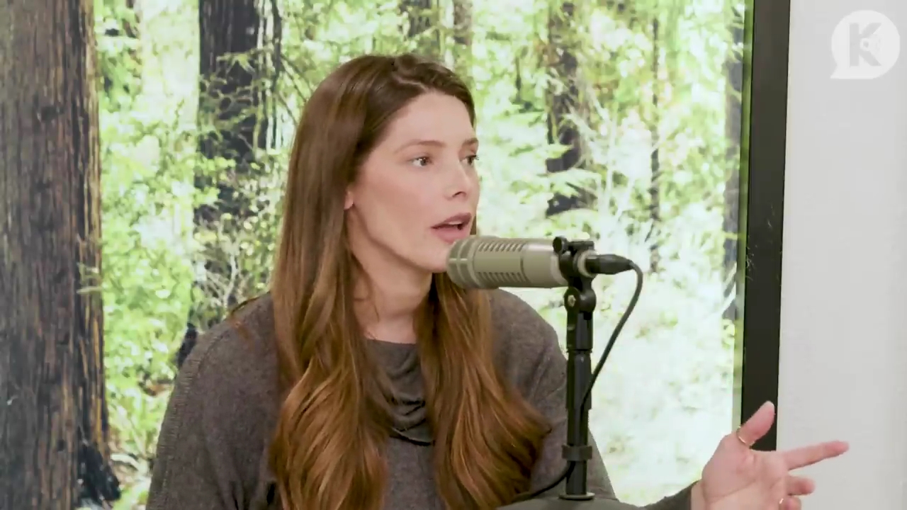 Ashley-Greene-dot-nl_TheTwilightEffect-TwilightCostumeDesignerWendyChuck1037.jpg Ashley-Greene-dot-nl_TheTwilightEffect-TwilightCostumeDesignerWendyChuck1037.jpg