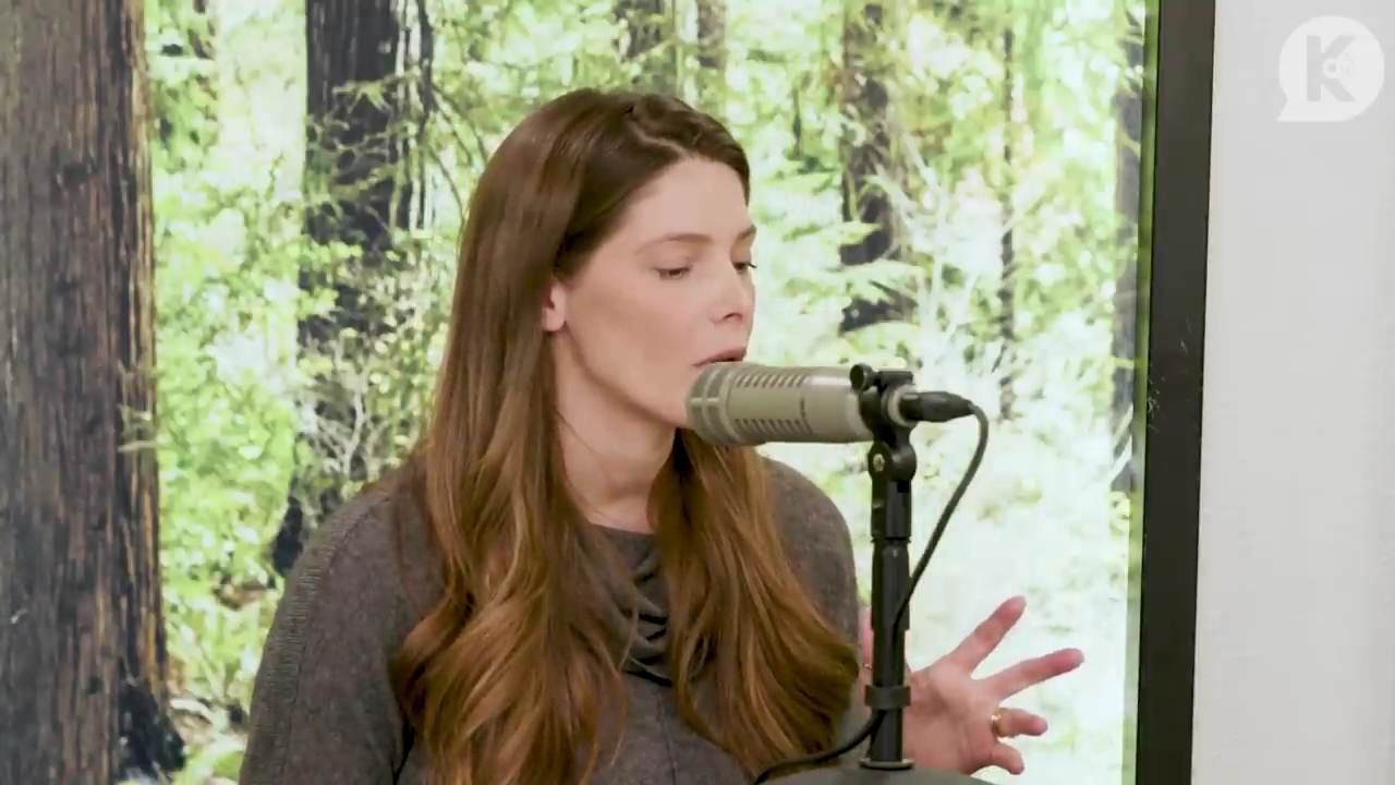 Ashley-Greene-dot-nl_TheTwilightEffect-TwilightCostumeDesignerWendyChuck1363.jpg Ashley-Greene-dot-nl_TheTwilightEffect-TwilightCostumeDesignerWendyChuck1363.jpg