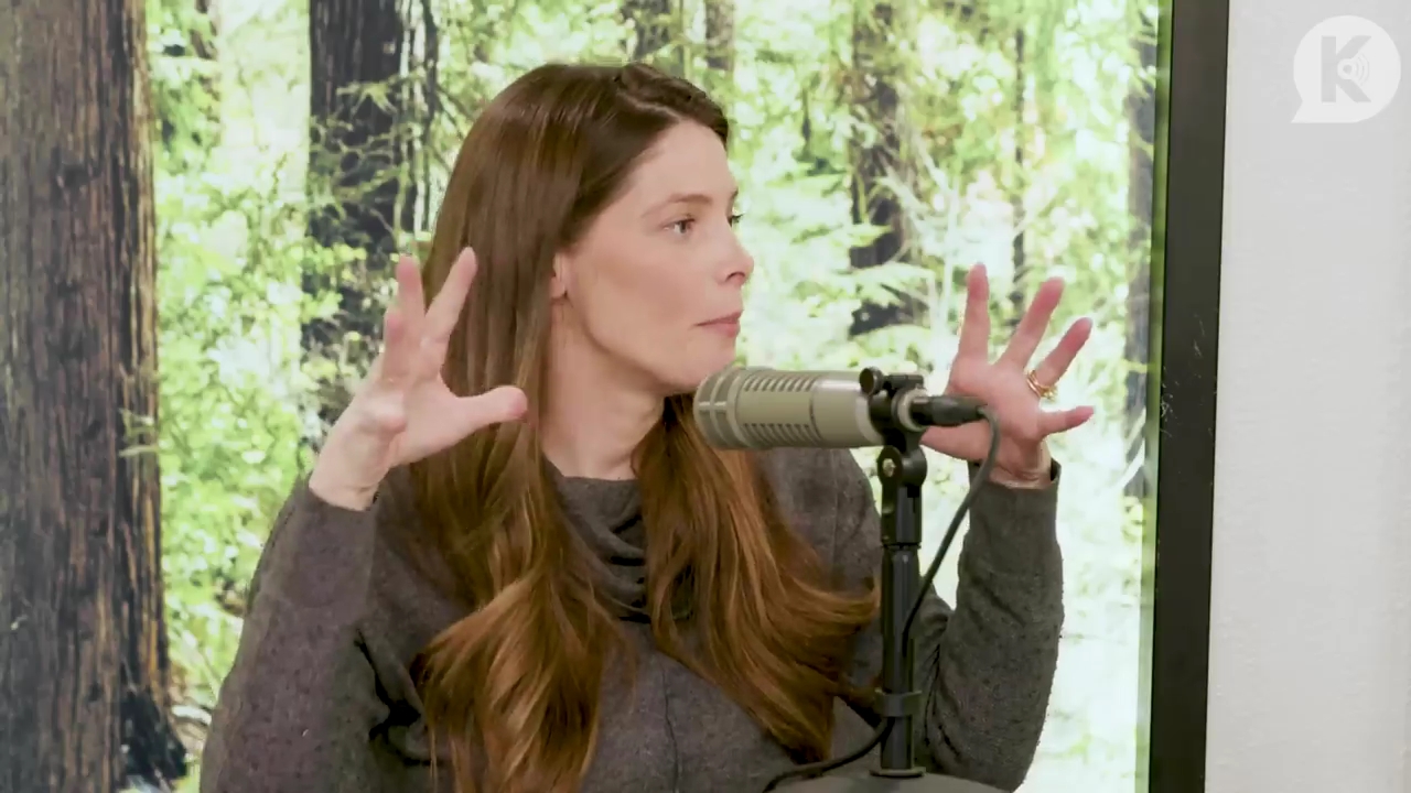 Ashley-Greene-dot-nl_TheTwilightEffect-TwilightCostumeDesignerWendyChuck1398.jpg Ashley-Greene-dot-nl_TheTwilightEffect-TwilightCostumeDesignerWendyChuck1398.jpg