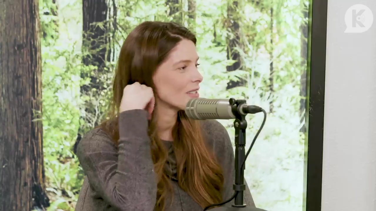 Ashley-Greene-dot-nl_TheTwilightEffect-TwilightCostumeDesignerWendyChuck1421.jpg Ashley-Greene-dot-nl_TheTwilightEffect-TwilightCostumeDesignerWendyChuck1421.jpg