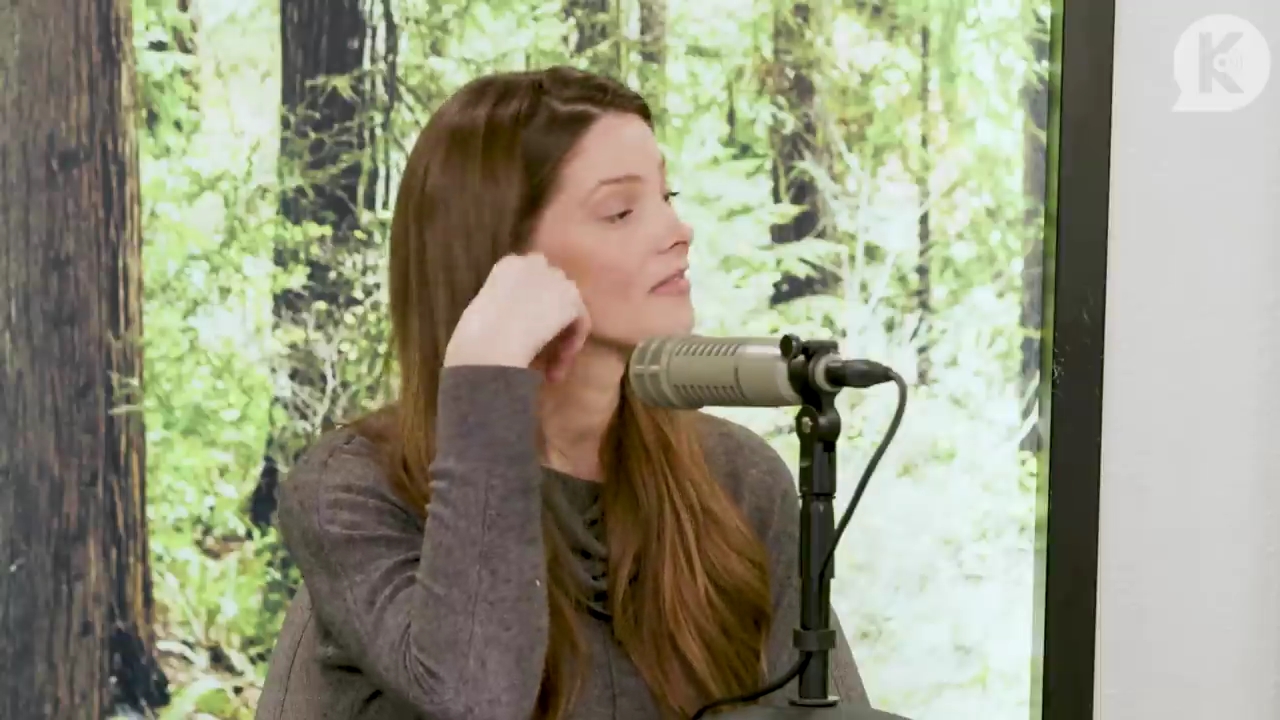 Ashley-Greene-dot-nl_TheTwilightEffect-TwilightCostumeDesignerWendyChuck1557.jpg Ashley-Greene-dot-nl_TheTwilightEffect-TwilightCostumeDesignerWendyChuck1557.jpg