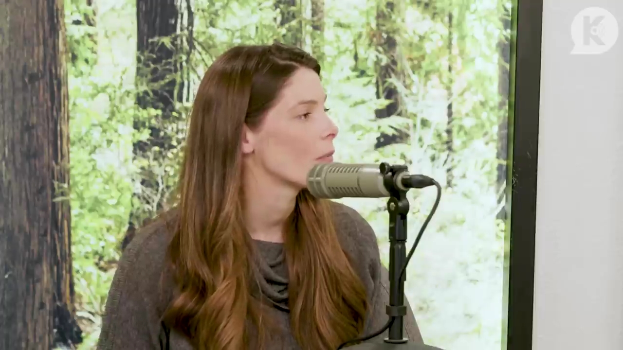 Ashley-Greene-dot-nl_TheTwilightEffect-TwilightCostumeDesignerWendyChuck1877.jpg Ashley-Greene-dot-nl_TheTwilightEffect-TwilightCostumeDesignerWendyChuck1877.jpg