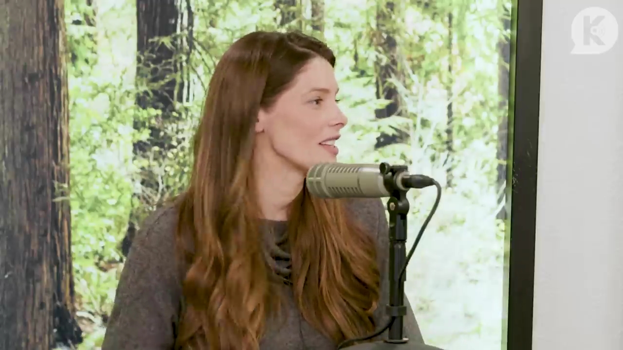 Ashley-Greene-dot-nl_TheTwilightEffect-TwilightCostumeDesignerWendyChuck1937.jpg Ashley-Greene-dot-nl_TheTwilightEffect-TwilightCostumeDesignerWendyChuck1937.jpg