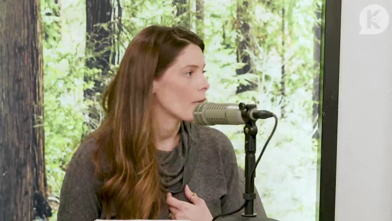 Ashley-Greene-dot-nl_TheTwilightEffect-TwilightCostumeDesignerWendyChuck2050.jpg Ashley-Greene-dot-nl_TheTwilightEffect-TwilightCostumeDesignerWendyChuck2050.jpg