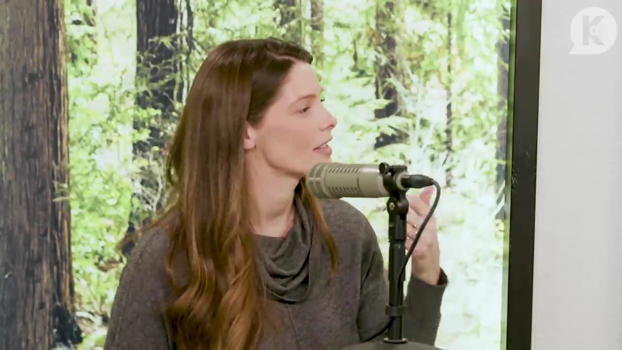 Ashley-Greene-dot-nl_TheTwilightEffect-TwilightCostumeDesignerWendyChuck2112.jpg Ashley-Greene-dot-nl_TheTwilightEffect-TwilightCostumeDesignerWendyChuck2112.jpg