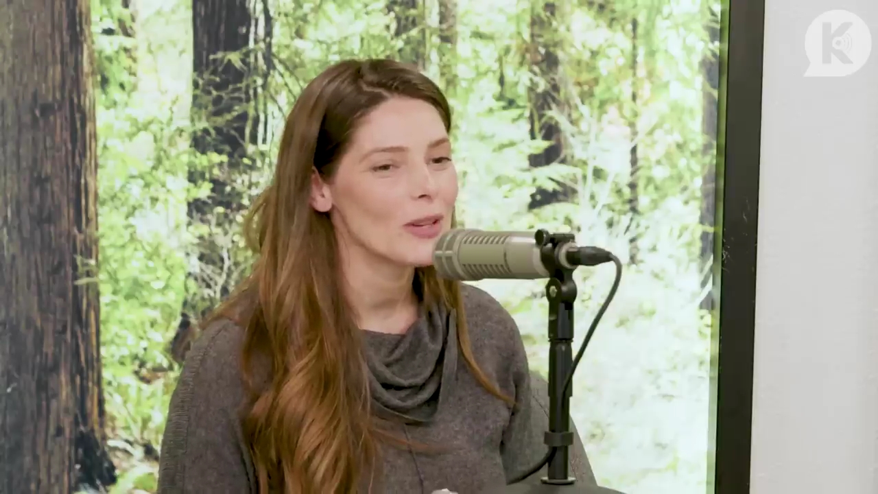 Ashley-Greene-dot-nl_TheTwilightEffect-TwilightCostumeDesignerWendyChuck2120.jpg Ashley-Greene-dot-nl_TheTwilightEffect-TwilightCostumeDesignerWendyChuck2120.jpg