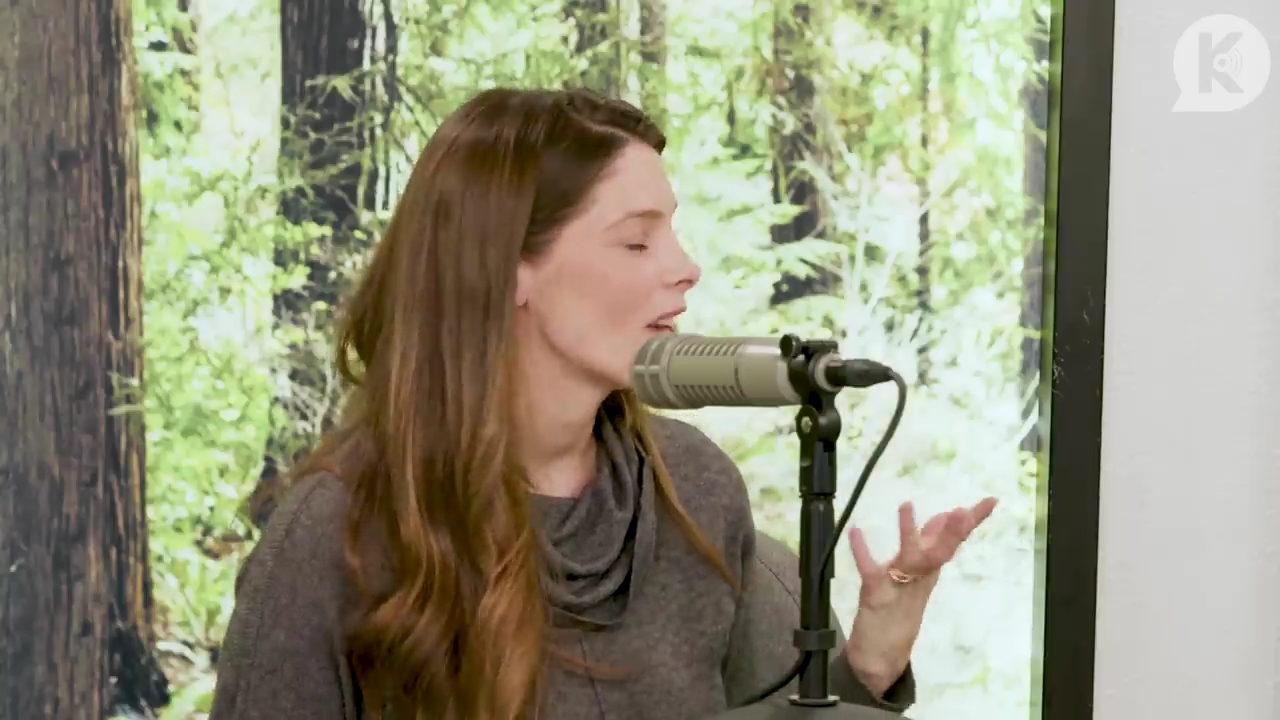 Ashley-Greene-dot-nl_TheTwilightEffect-TwilightCostumeDesignerWendyChuck2121.jpg Ashley-Greene-dot-nl_TheTwilightEffect-TwilightCostumeDesignerWendyChuck2121.jpg