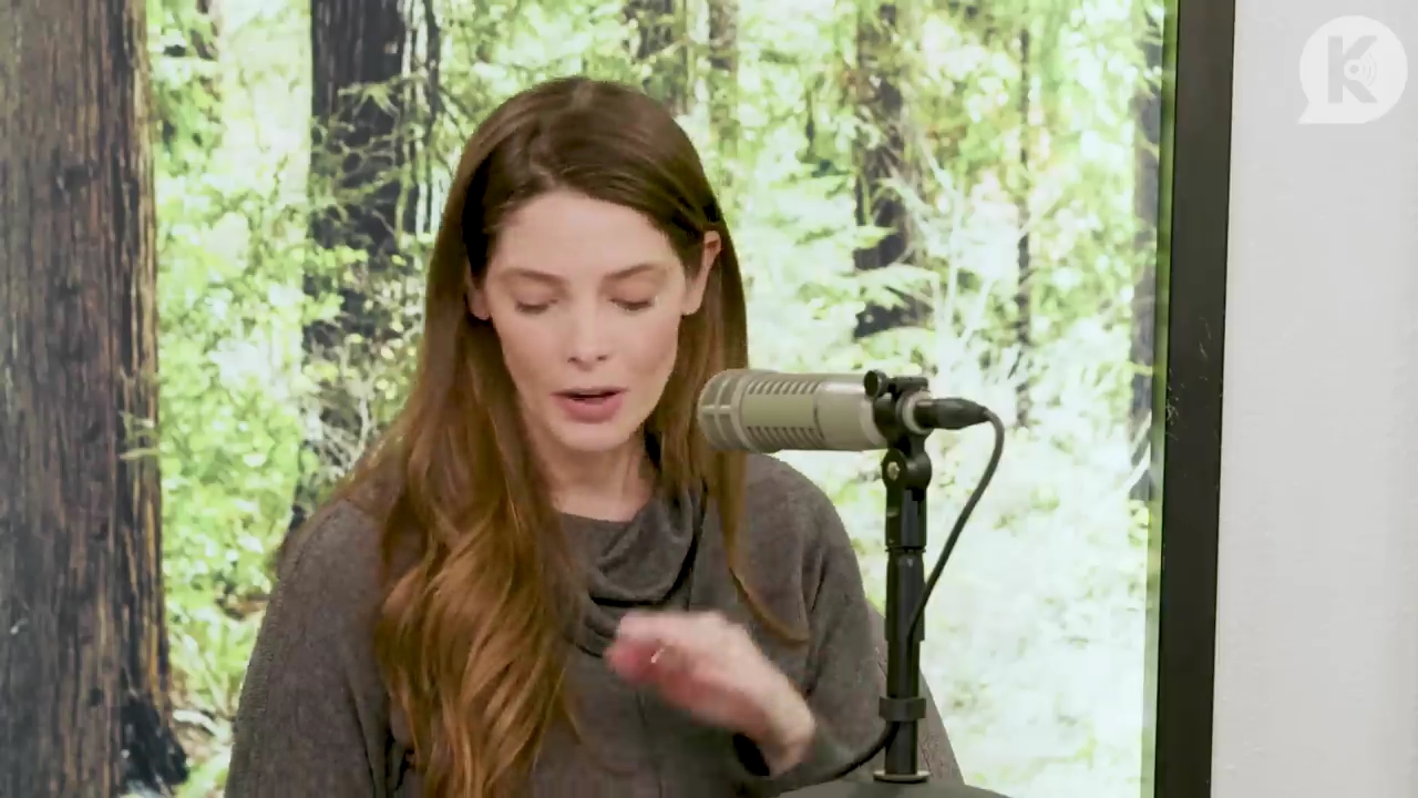 Ashley-Greene-dot-nl_TheTwilightEffect-TwilightCostumeDesignerWendyChuck2123.jpg Ashley-Greene-dot-nl_TheTwilightEffect-TwilightCostumeDesignerWendyChuck2123.jpg