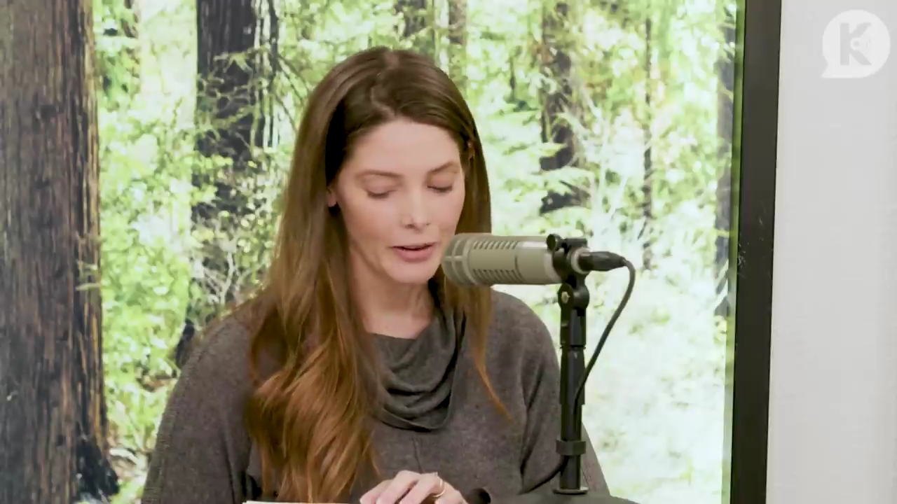 Ashley-Greene-dot-nl_TheTwilightEffect-TwilightCostumeDesignerWendyChuck2127.jpg Ashley-Greene-dot-nl_TheTwilightEffect-TwilightCostumeDesignerWendyChuck2127.jpg