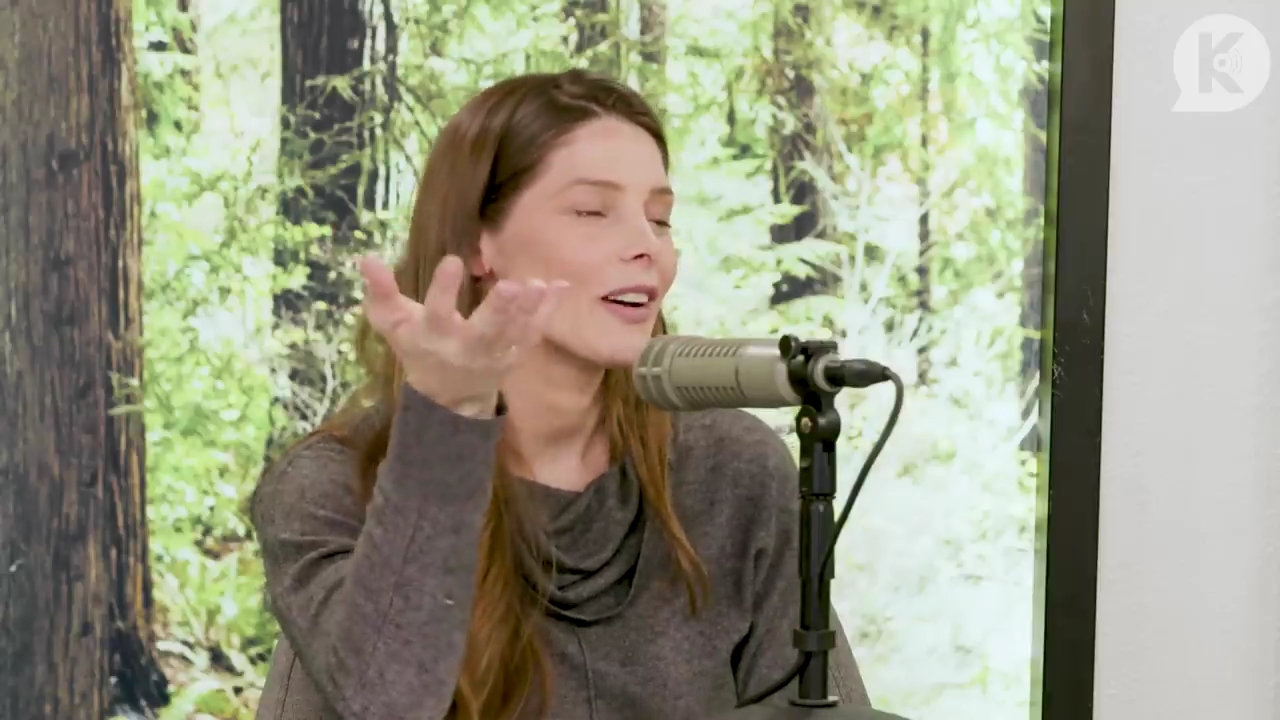 Ashley-Greene-dot-nl_TheTwilightEffect-TwilightCostumeDesignerWendyChuck2255.jpg Ashley-Greene-dot-nl_TheTwilightEffect-TwilightCostumeDesignerWendyChuck2255.jpg