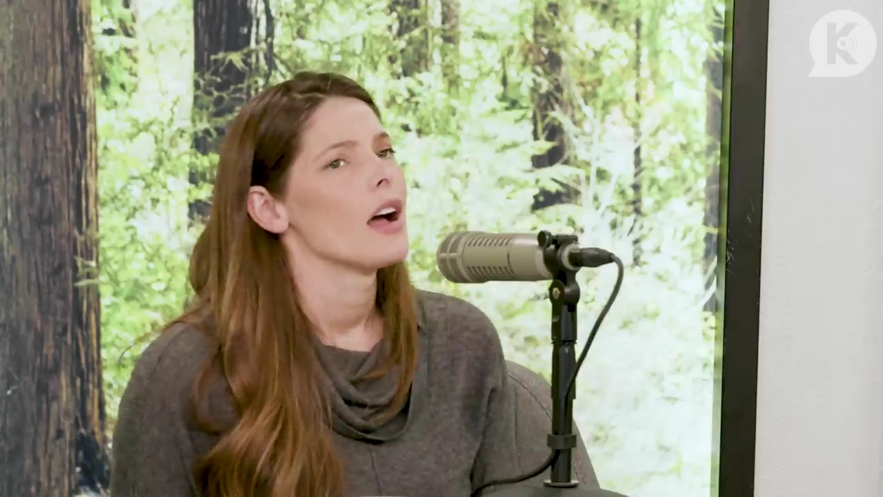 Ashley-Greene-dot-nl_TheTwilightEffect-TwilightCostumeDesignerWendyChuck2303.jpg Ashley-Greene-dot-nl_TheTwilightEffect-TwilightCostumeDesignerWendyChuck2303.jpg