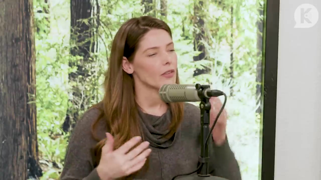 Ashley-Greene-dot-nl_TheTwilightEffect-TwilightCostumeDesignerWendyChuck2317.jpg Ashley-Greene-dot-nl_TheTwilightEffect-TwilightCostumeDesignerWendyChuck2317.jpg